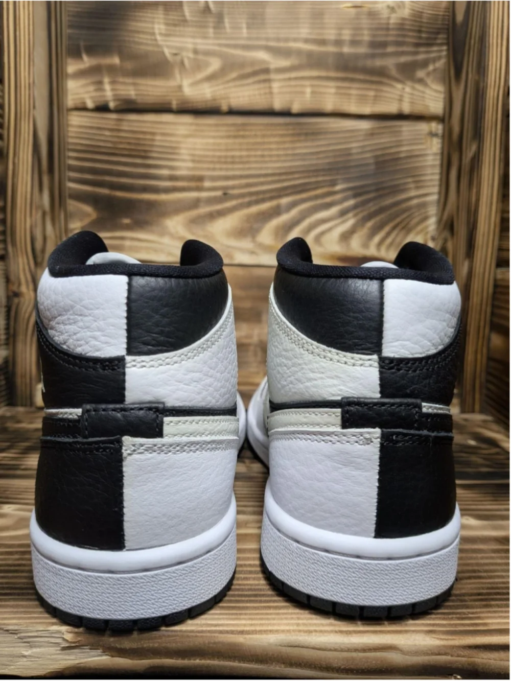 Jordan Air Jordan 1 Mid SE Homage Shoes Youth Size 7Y Black White Sneakers